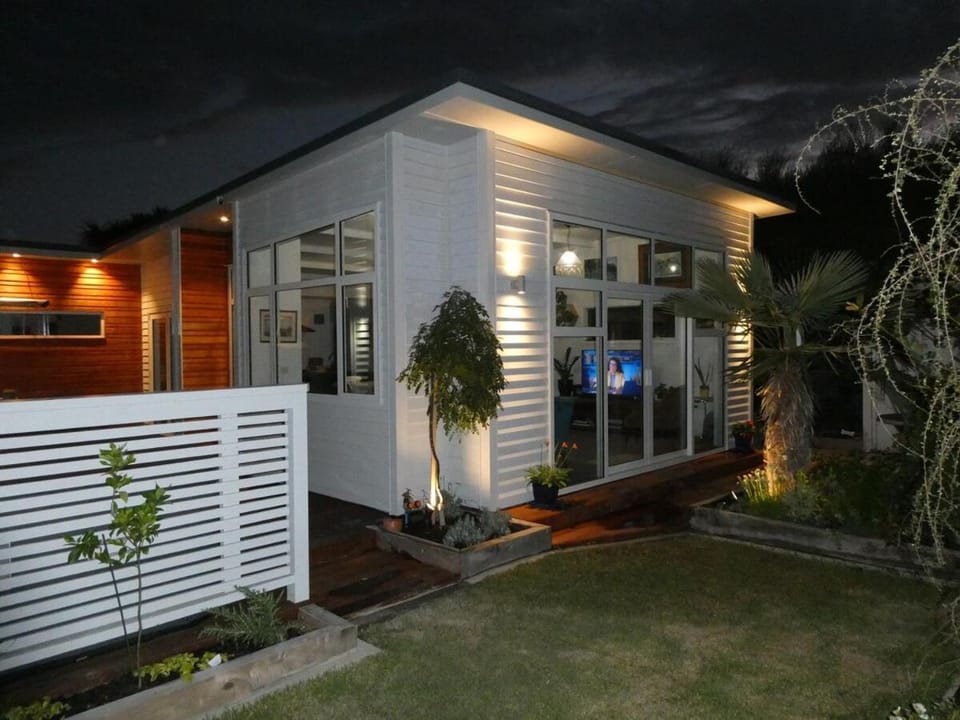 Central Napier Location 3 Bedrooms - Sleeps 5 Villa in Napier