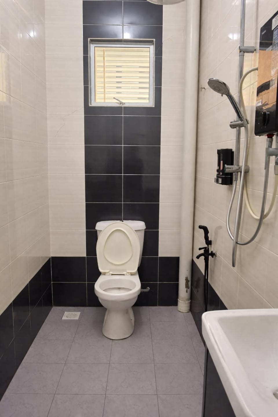 Shower, Toilet, Bathroom