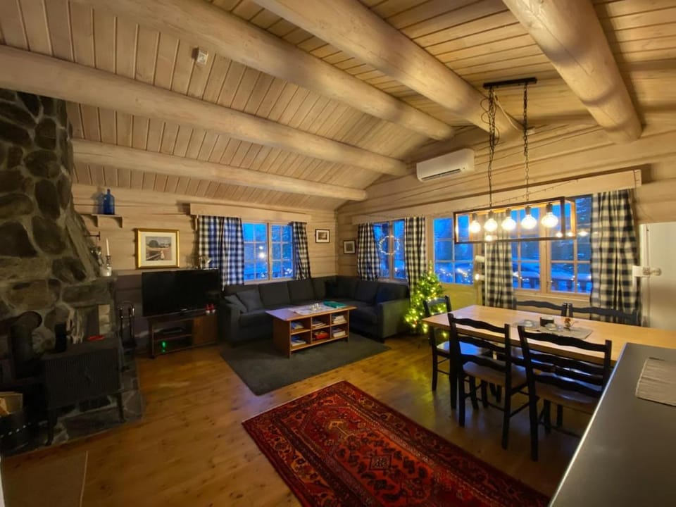 Communal lounge/ TV room, Living room, Seating area, Dining area