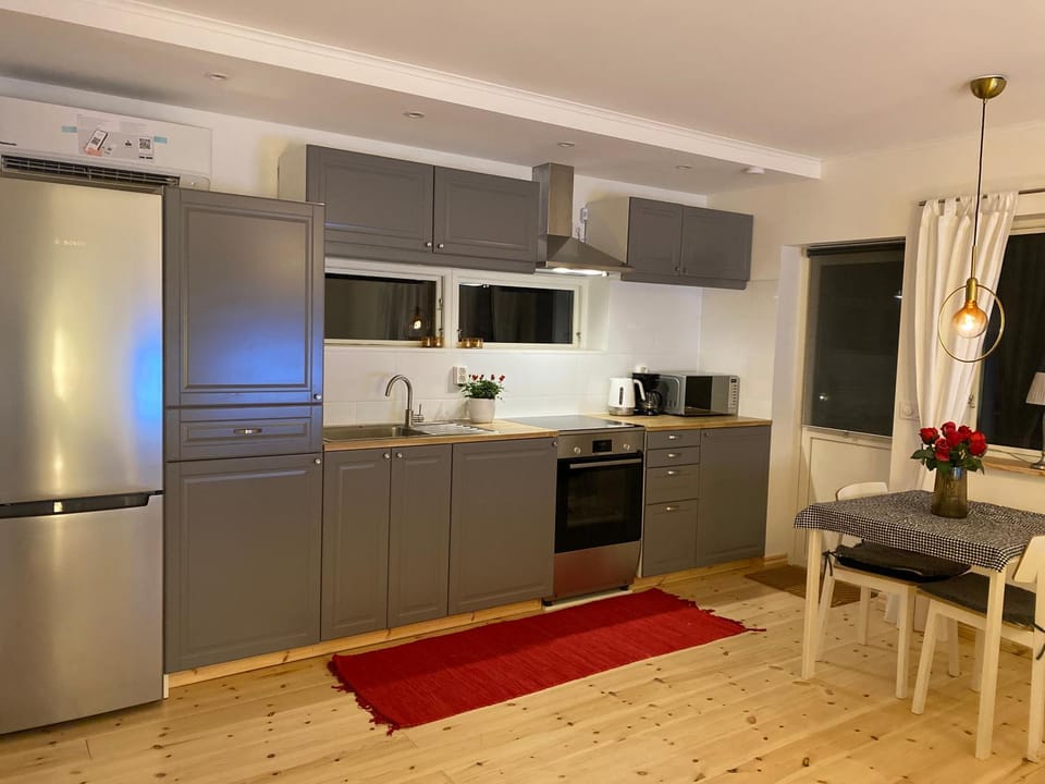 Varmdo Nature Retreat Private Mini Villa Near Hiking and Stockholm Villa in Stockholm County