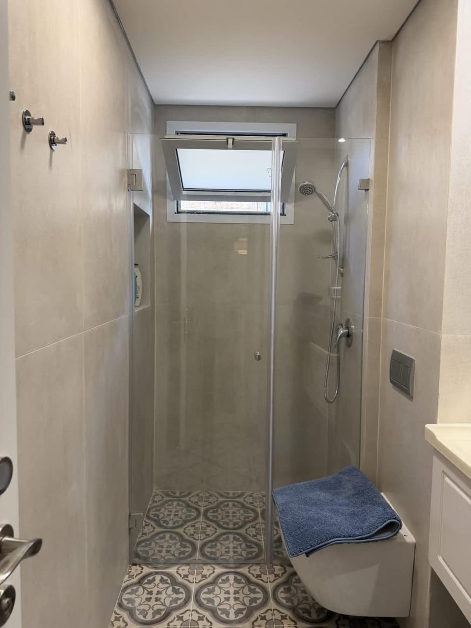 Renovated Spacious 3bdrm Close to Everything Apartment in Jerusalem