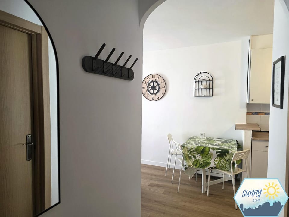 Sunny Churriana Airport Apartment in Valle del Guadalhorce