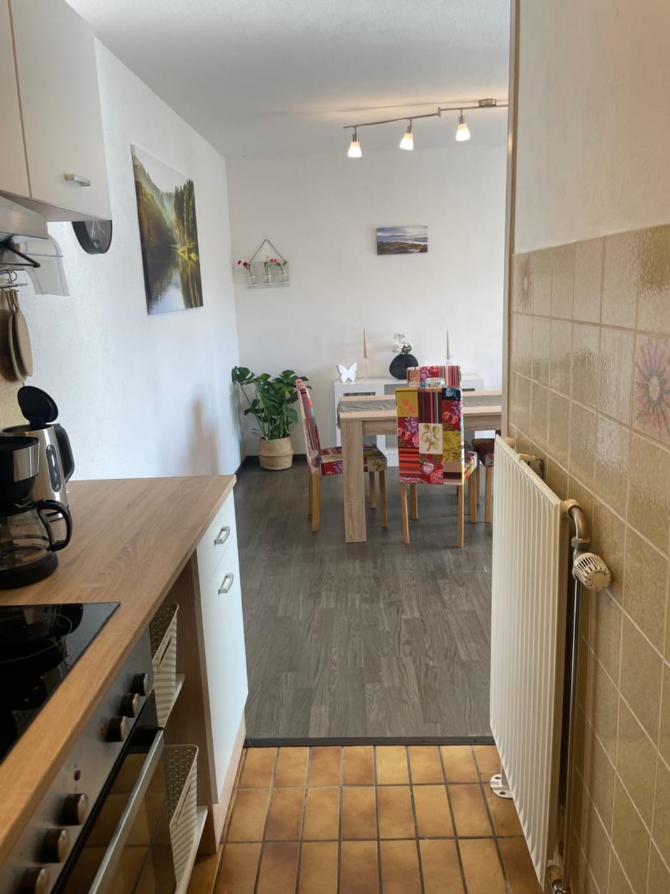 Dining area, kitchen