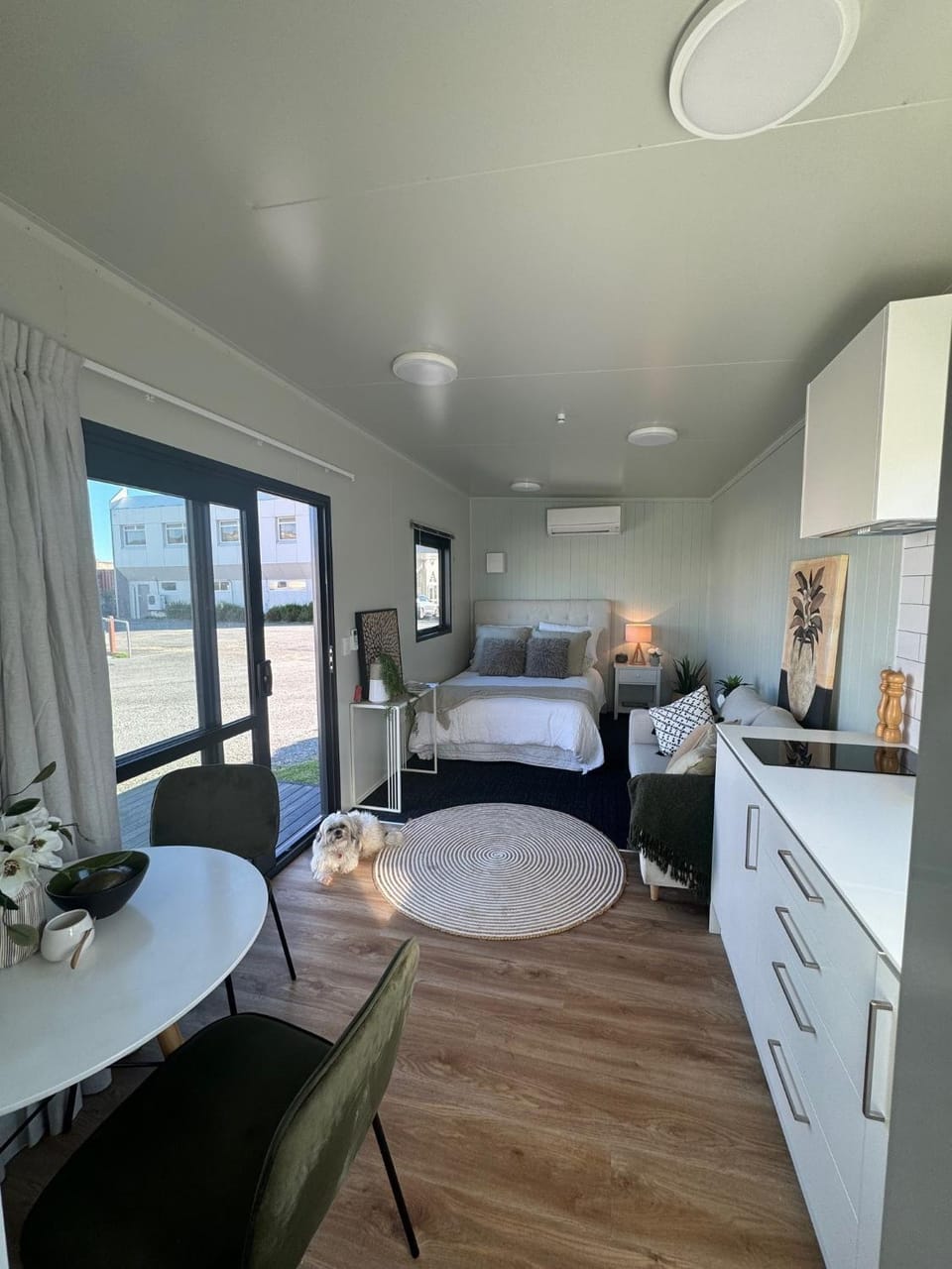 Benrose Stables Cottage House in Palmerston North