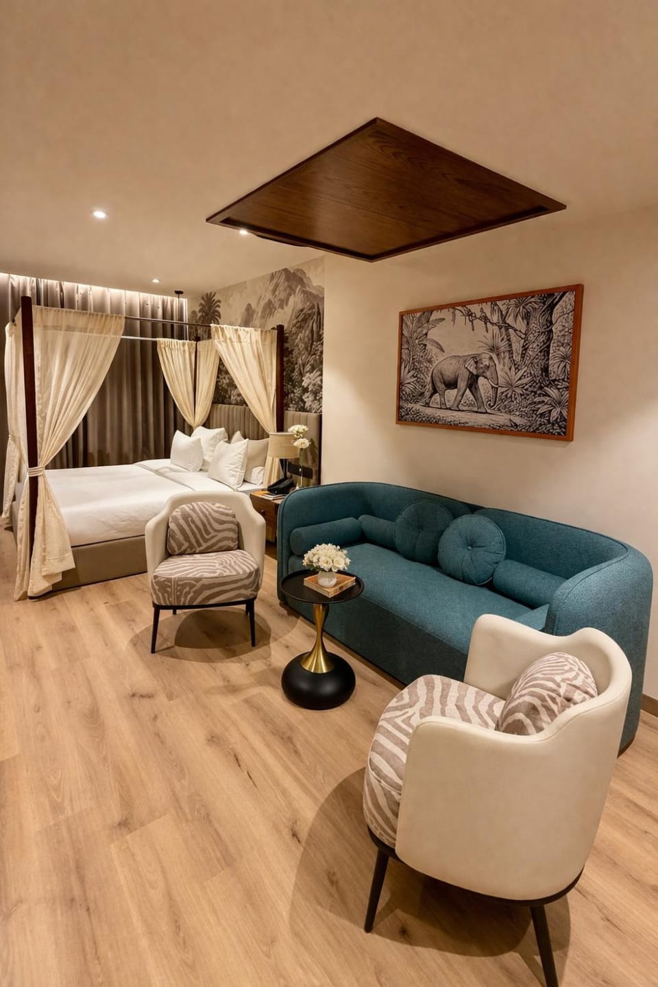 Living room, Photo of the whole room, Seating area
