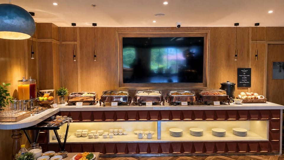 Restaurant/places to eat, Food, Breakfast, Buffet breakfast