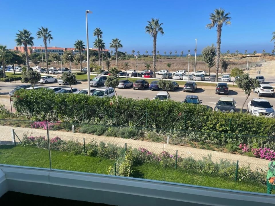 Neighbourhood, Beach