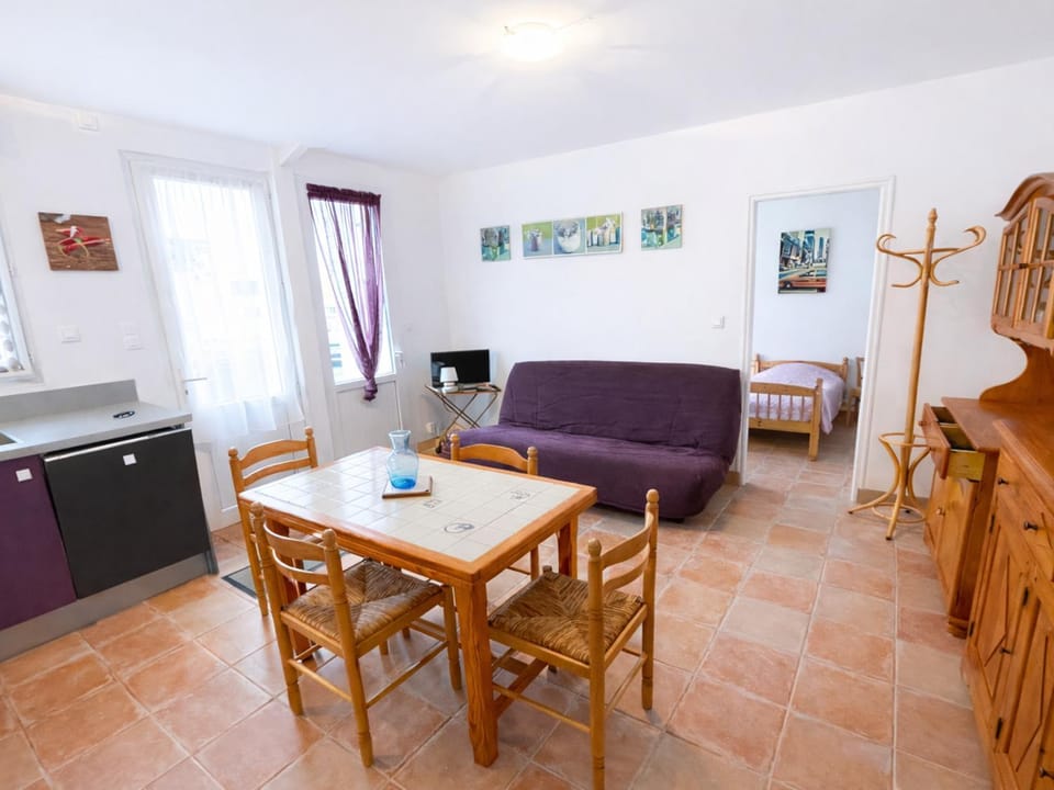 Maisonnette Plain-pied - 600m Plage & Centre, Parking - FR-1-22-393 House in La Tranche-sur-Mer
