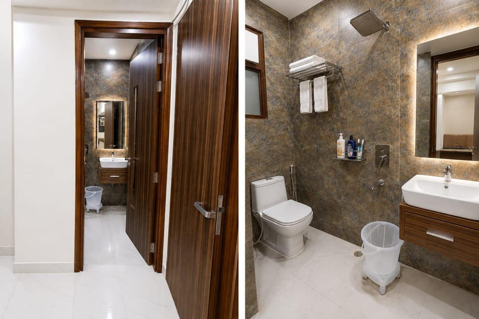 Shower, Toilet, Bathroom, towels
