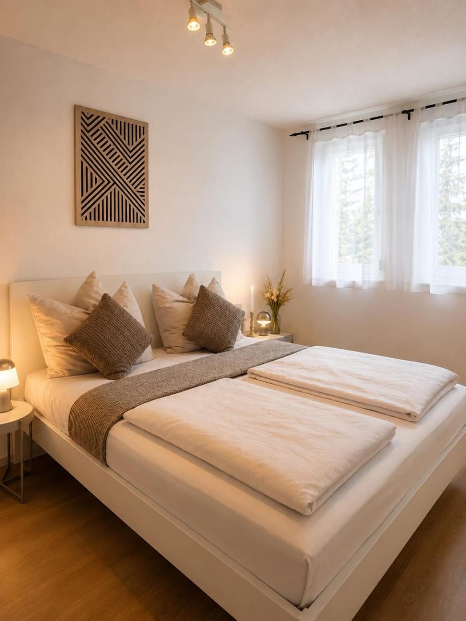 Bed, Photo of the whole room, Bedroom