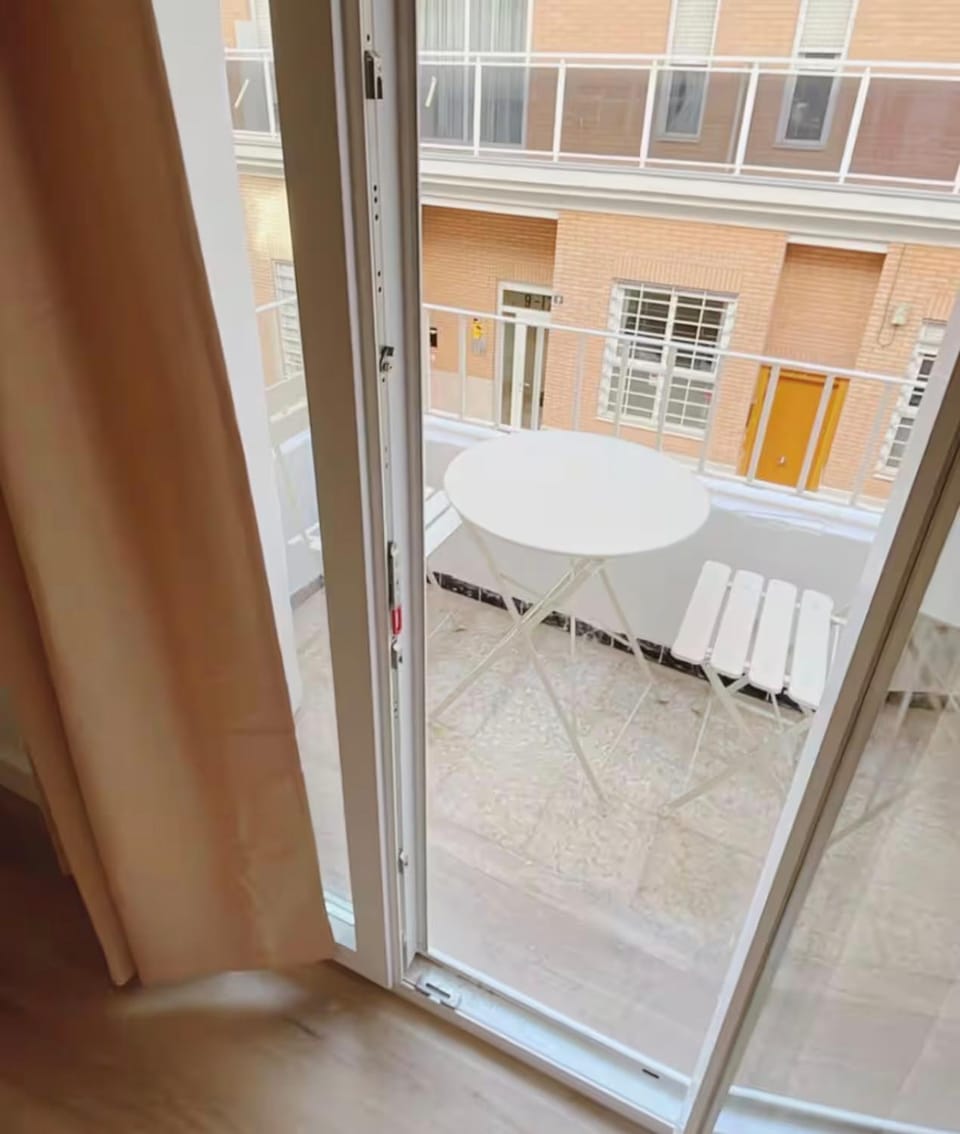 Habitación en Alicante 9 Bernardo Bed and Breakfast in Alicante
