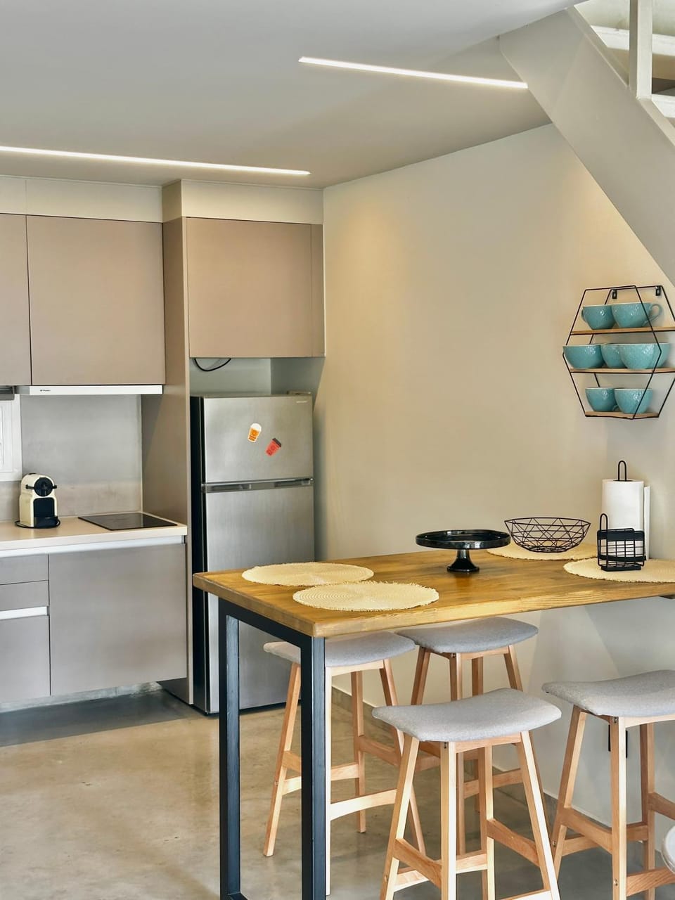 Kitchen or kitchenette, Dining area, kitchen