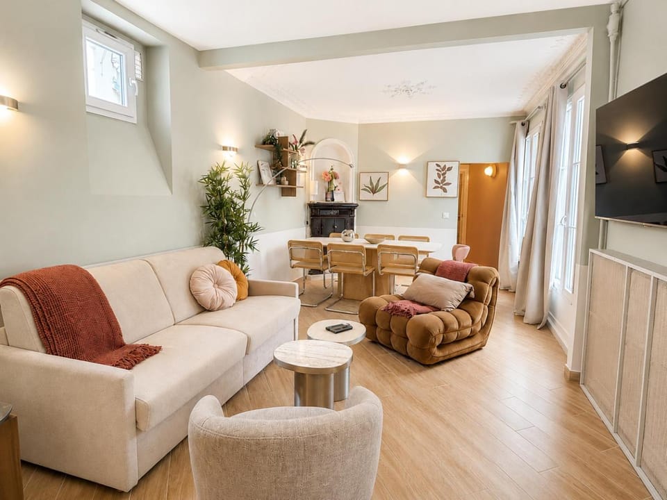 Communal lounge/ TV room, TV and multimedia, Living room, Seating area