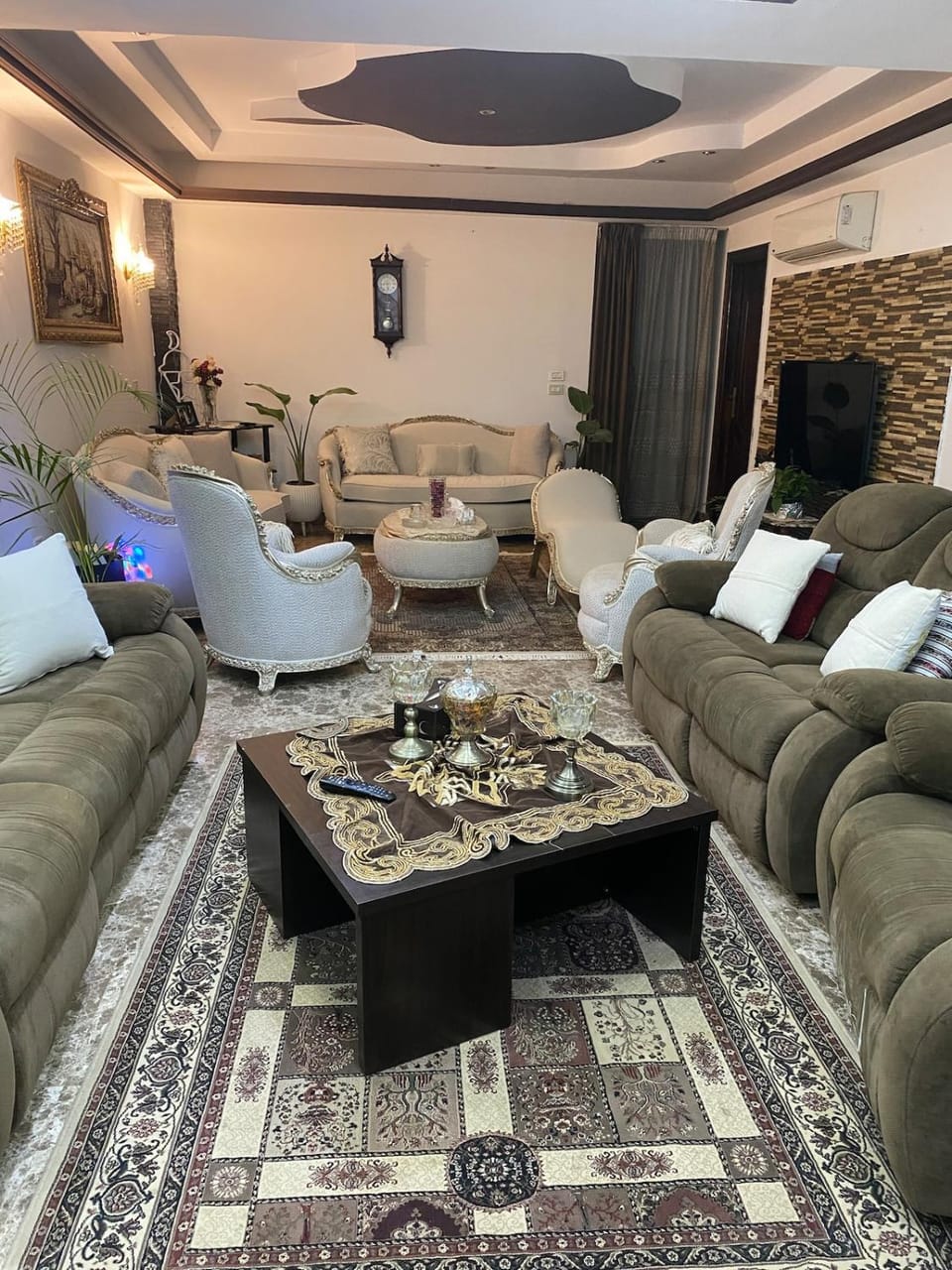 Communal lounge/ TV room