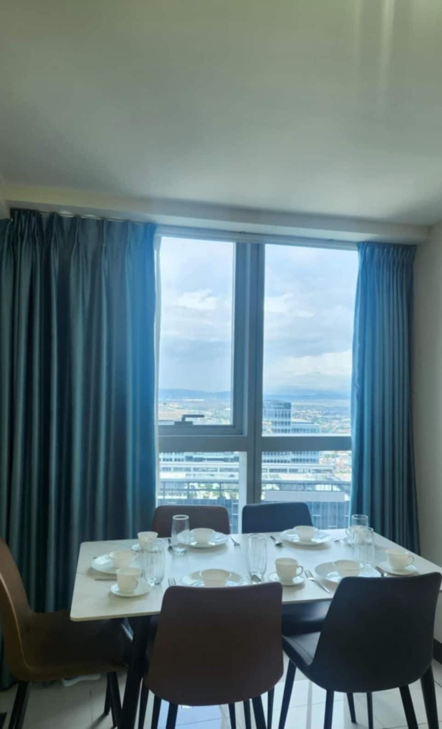 Seating area, Dining area