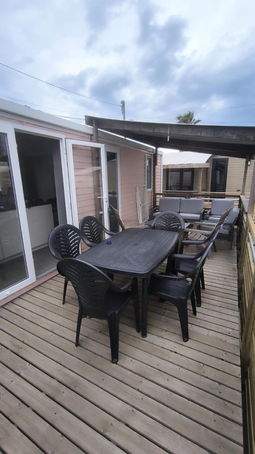 Mobil-Home à 2 pas de la plage Campground/ 
RV Resort in Agde
