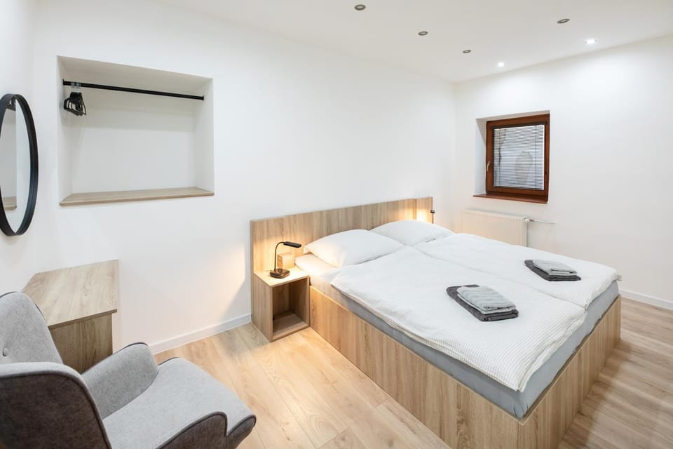 Bed, Family, Quiet street view, Inner courtyard view, towels