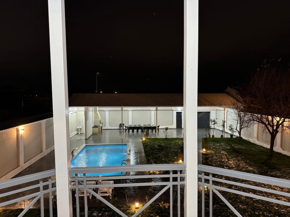 Garden, Swimming pool