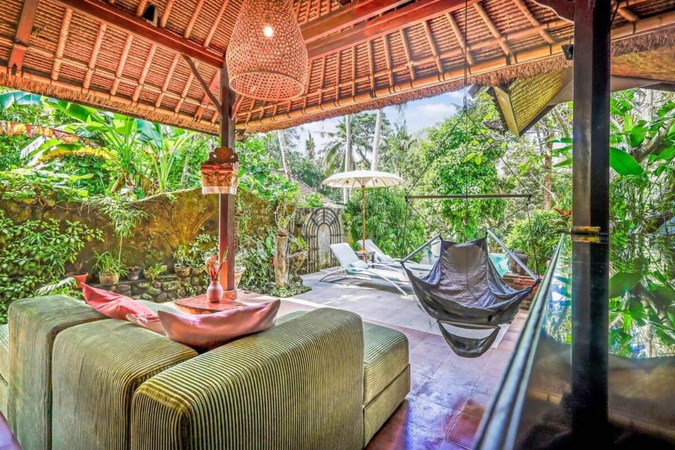 Samastiti villa near the Yoga Barn Central and private pool House in Ubud