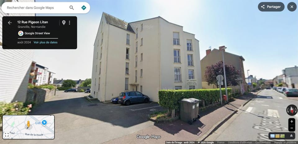 Property building, Parking