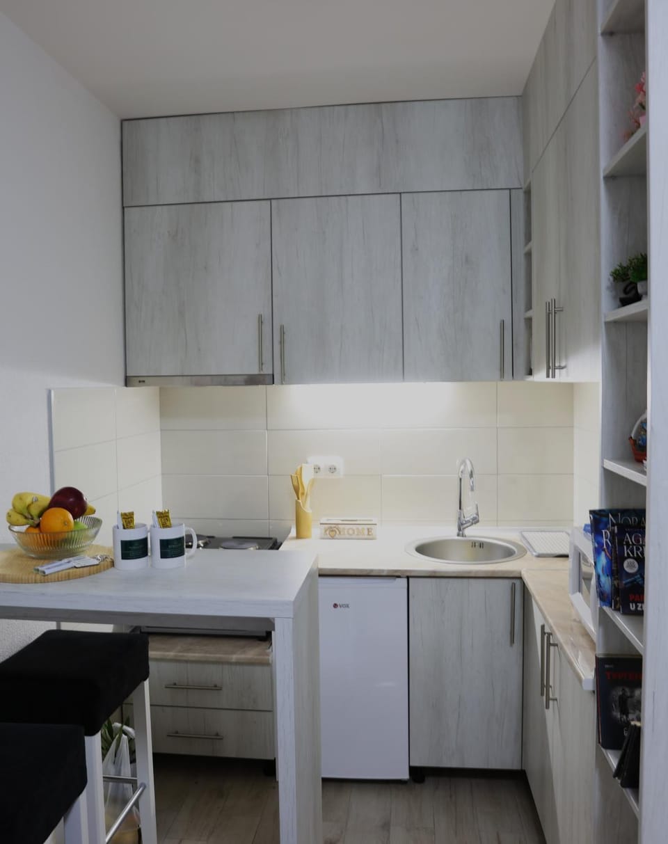 Kitchen or kitchenette, oven, stove, kitchen