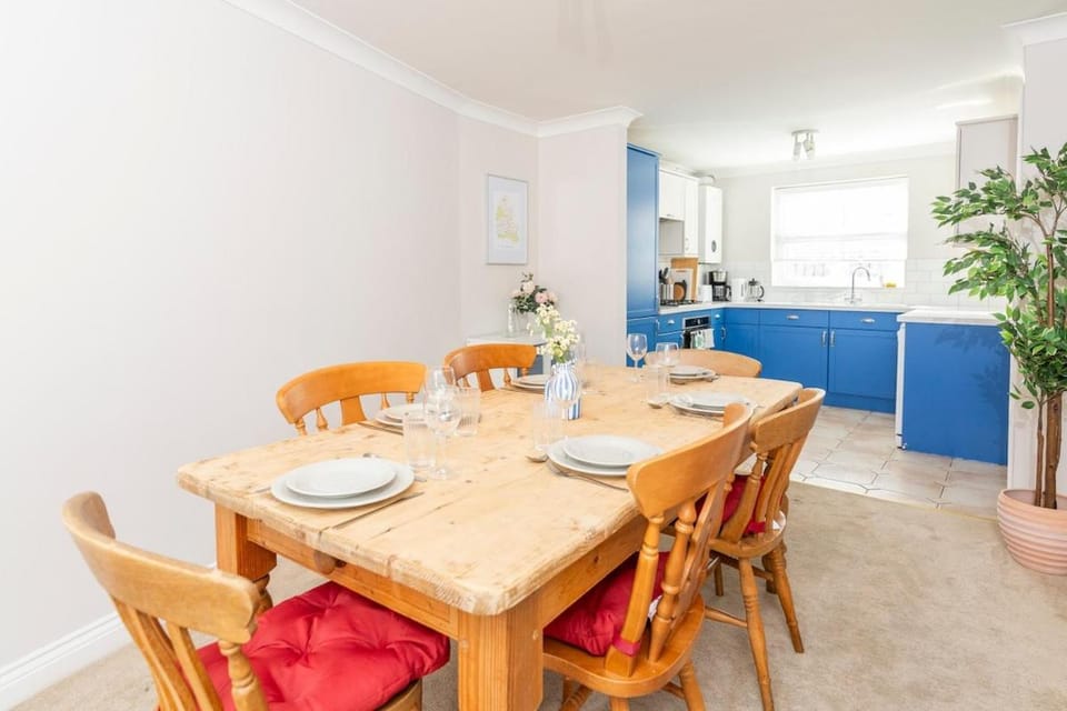 Oxford Retreat, 3-Bed Home with Garden and Parking House in Oxford