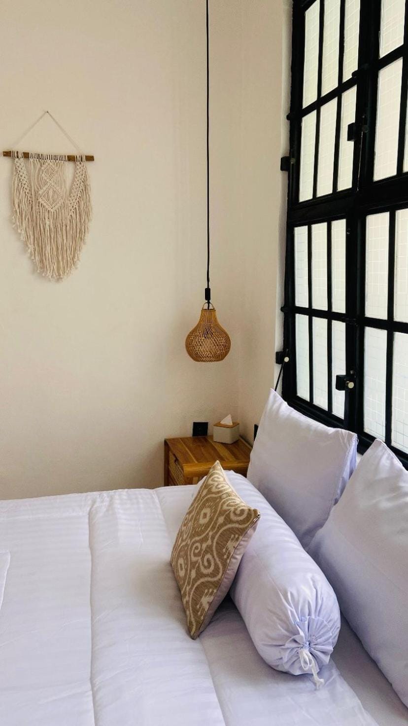Canggu Rose by Island Villa Management Villa in North Kuta