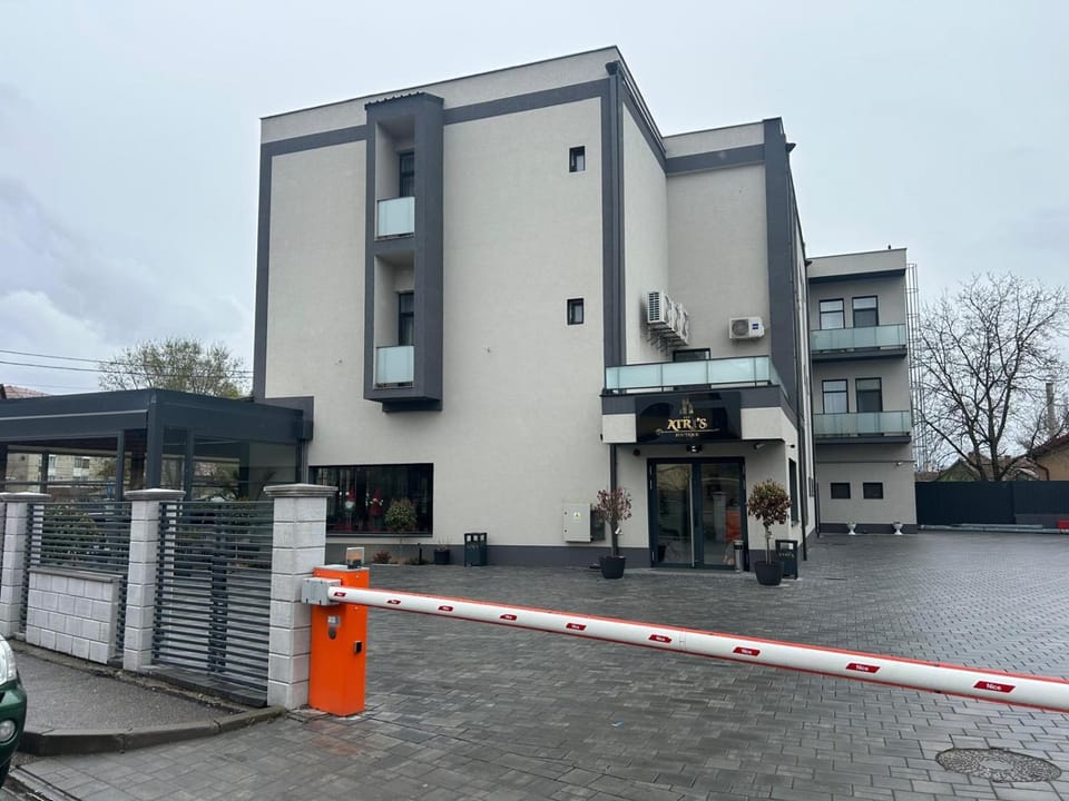 Property building, Parking