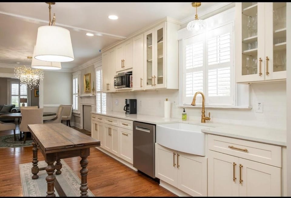 5BR Historic Downtown Edenton House in Edenton