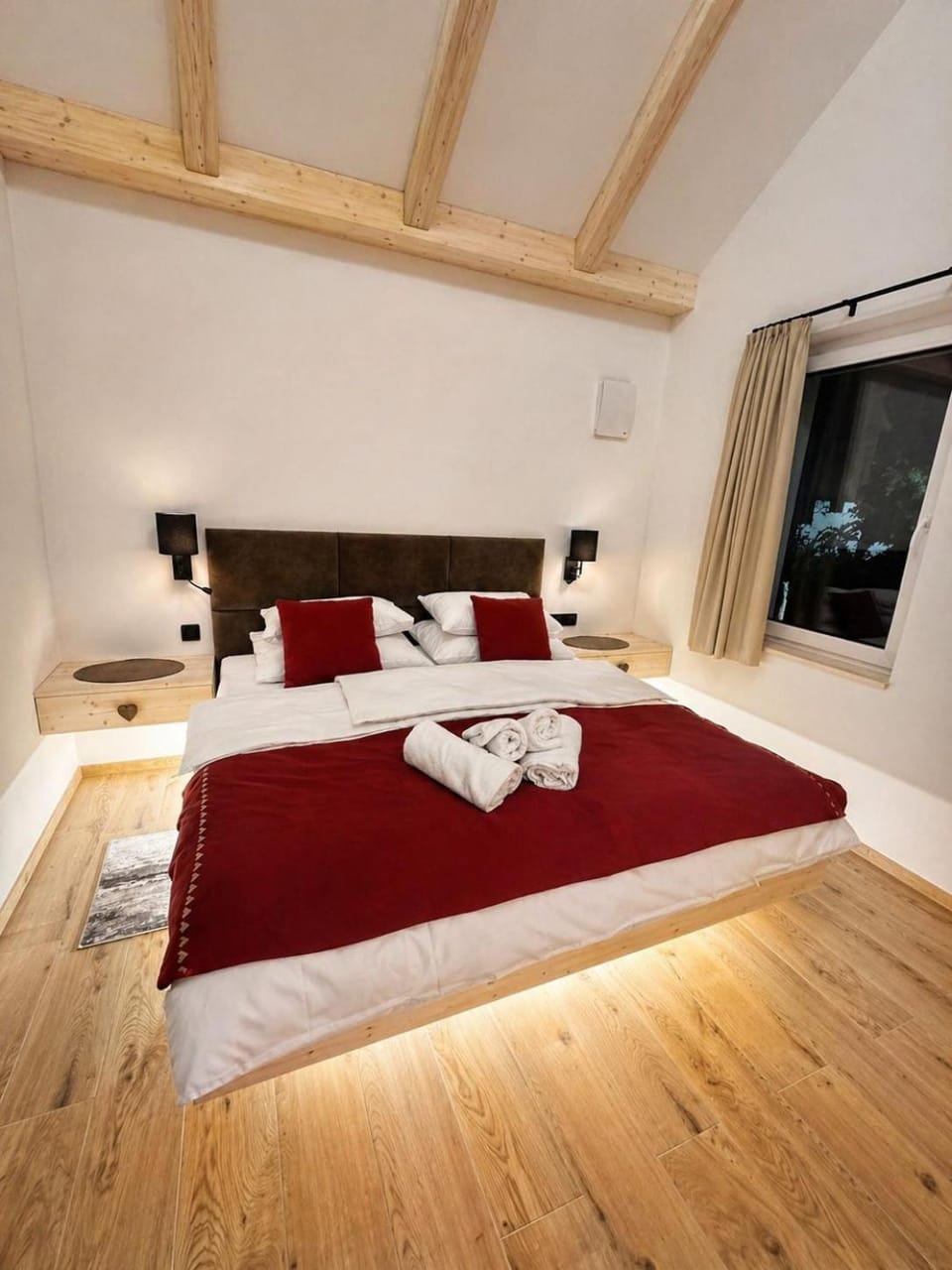 Bed, Bedroom, towels
