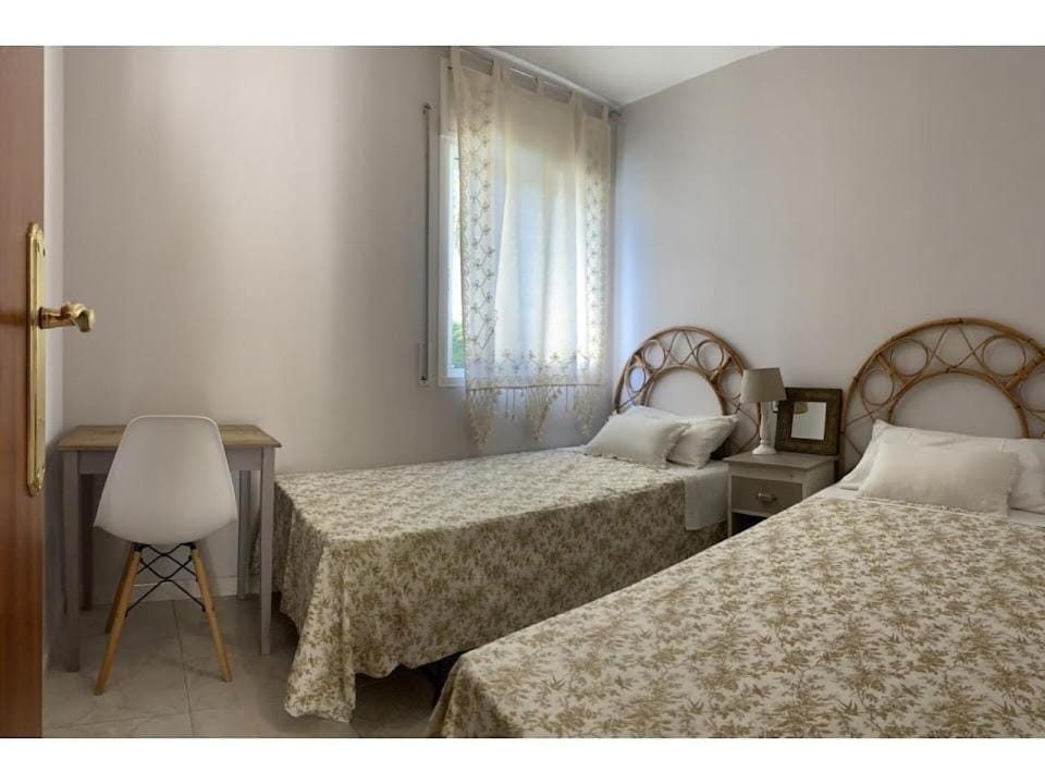 Apartamento con jardín y jacuzzi en Cambrils 3 Habitaciones Apartment in Cambrils