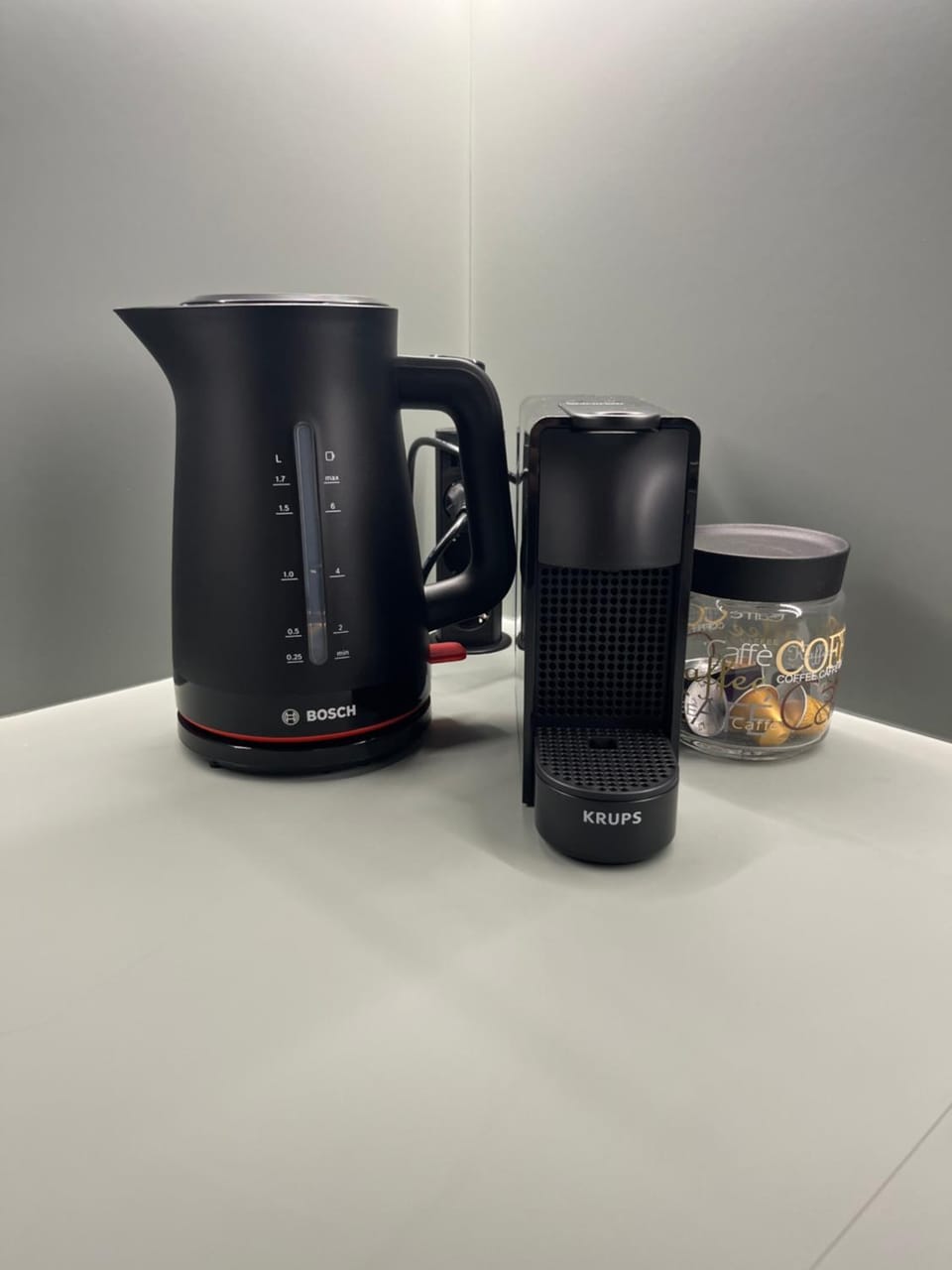 Coffee/tea facilities
