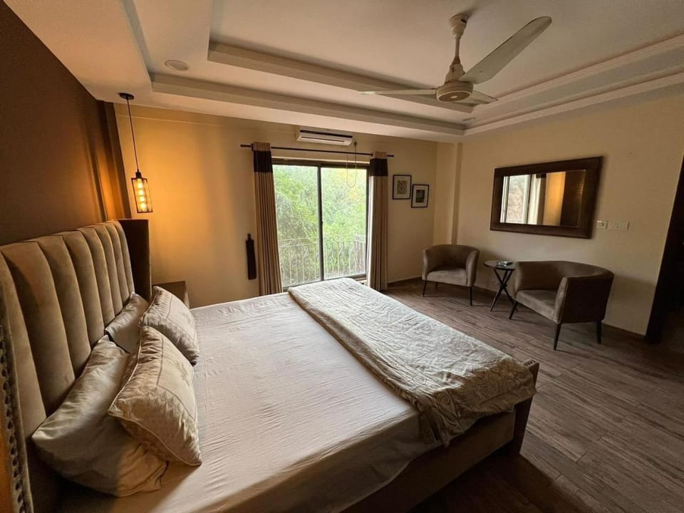 Serene Comfort Suites Apartment in Islamabad