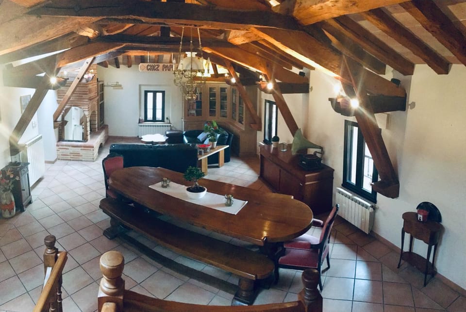 Communal lounge/ TV room