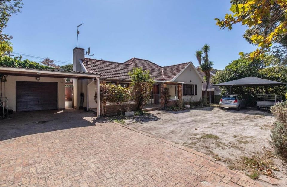 Sunset Nest House in Cape Town