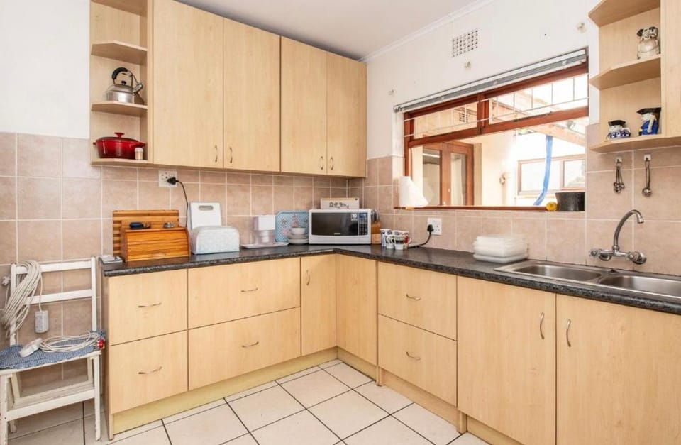 Sunset Nest House in Cape Town