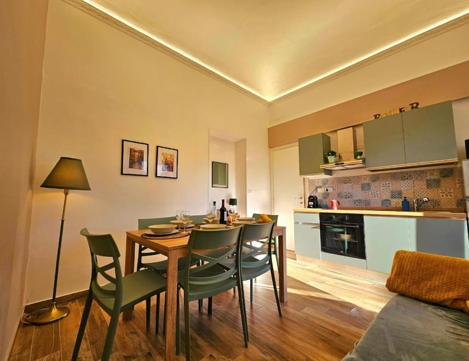 Kitchen or kitchenette, Living room, Dining area