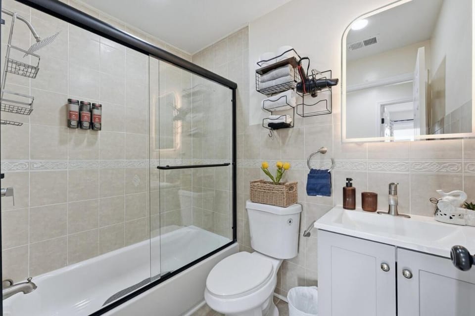 4BR 2Bath Parking 13 Guests Times Sq MetLifeFIFA Apartment in North Bergen