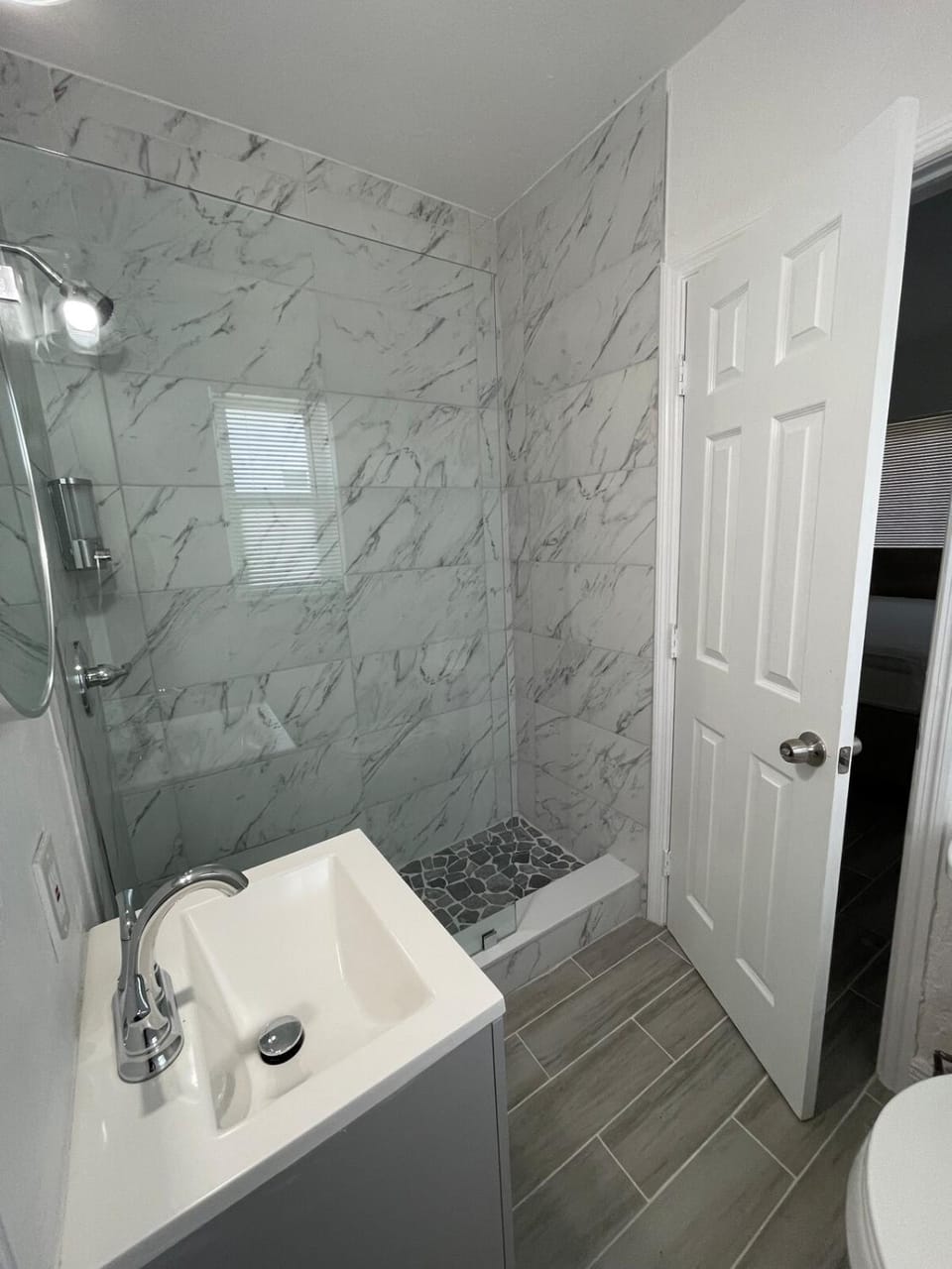 2BR with Backyard Near Airport & Design District Villa in Miami