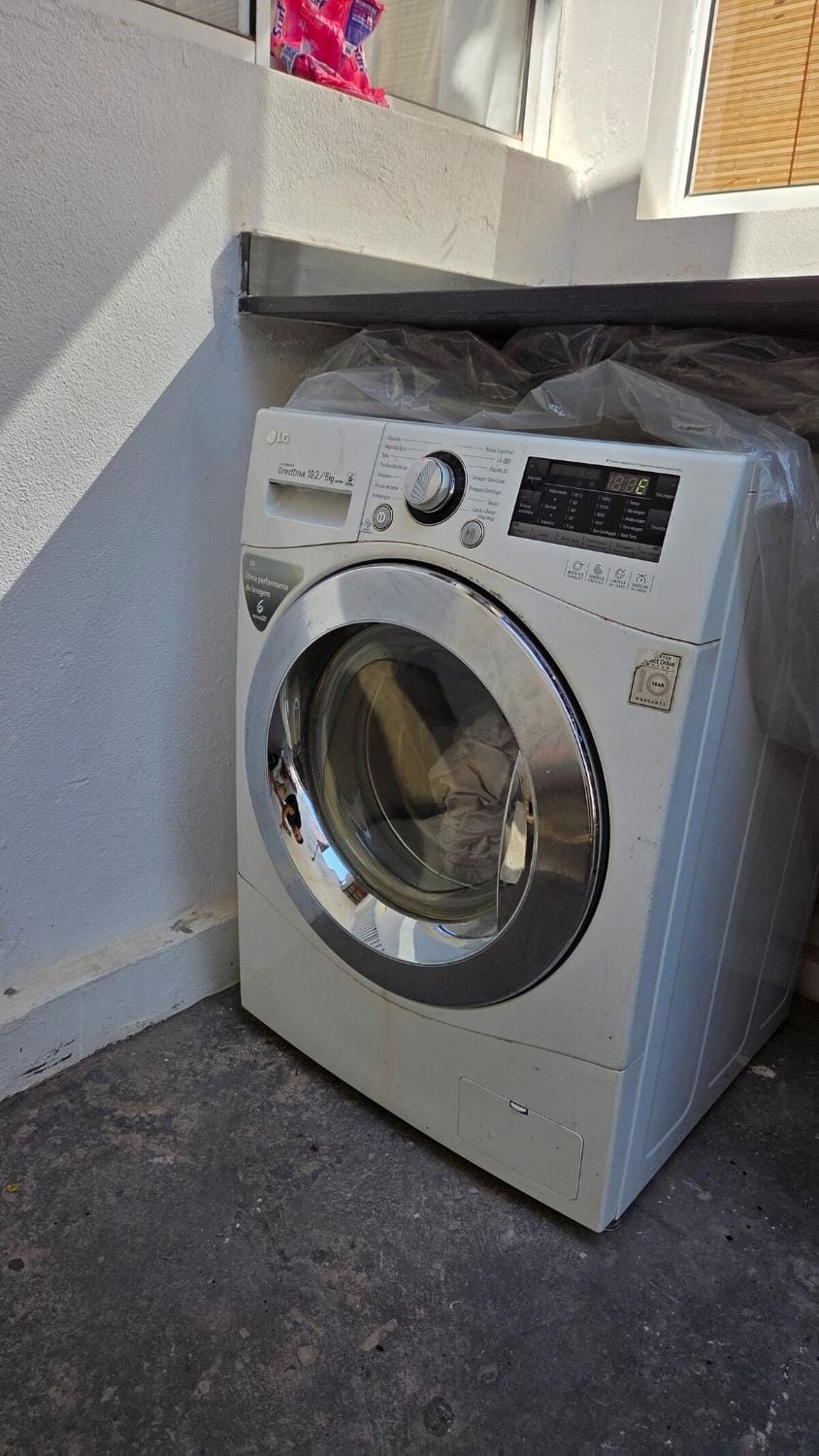 Kitnet 2 ao lado da UniCPO e próxima à USP HRAC-Centrinho Apartment in Bauru