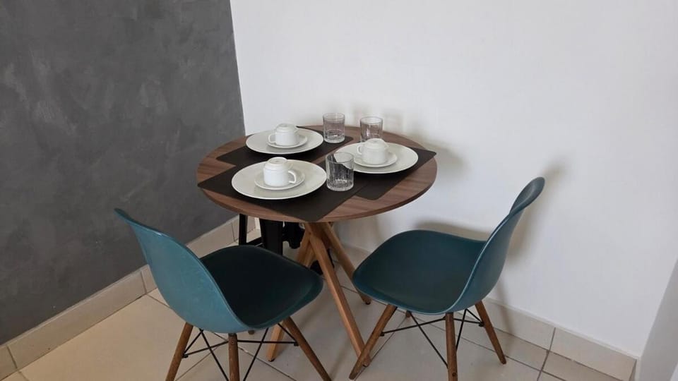 Kitnet 2 ao lado da UniCPO e próxima à USP HRAC-Centrinho Apartment in Bauru