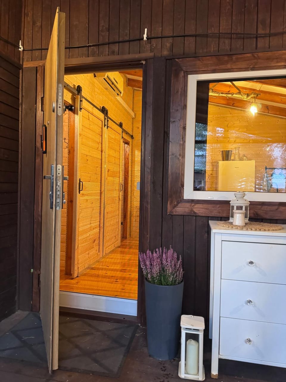 Urocza Chatka z Sauna pod Warszawą House in Warsaw