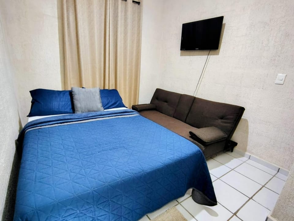 Bedroom, air conditioner