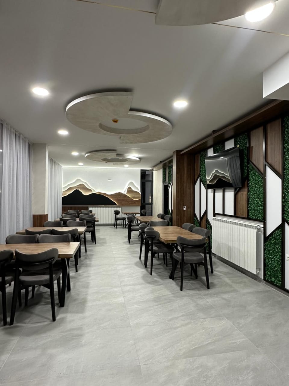 Seating area, Breakfast
