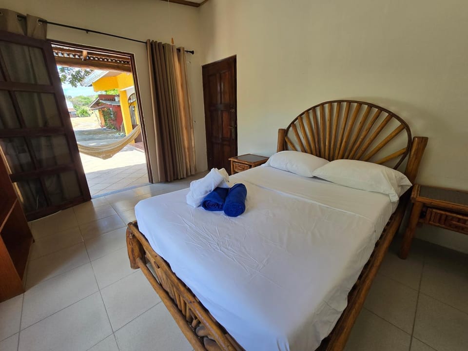 Private 25-Guest Resort 2 Pools & Sports Court House in Panama