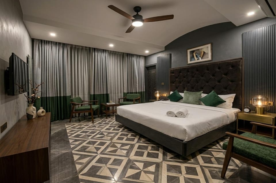 Bed, Bedroom