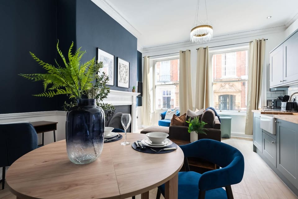 Elegant Ground Floor Apartment - Sleeps 4 Apartment in Hull