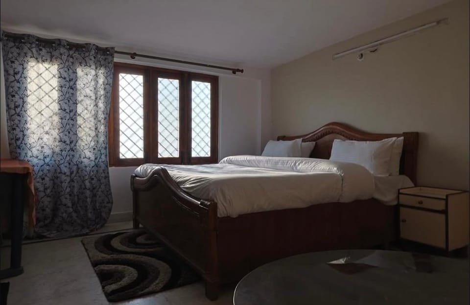 The Hidden Hills Stay,2BHK Near Mall Road Apartment in Uttarakhand
