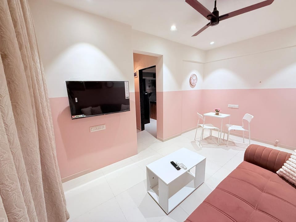 AG Blush Boho Stay 303 near airport Apartment in Maharashtra