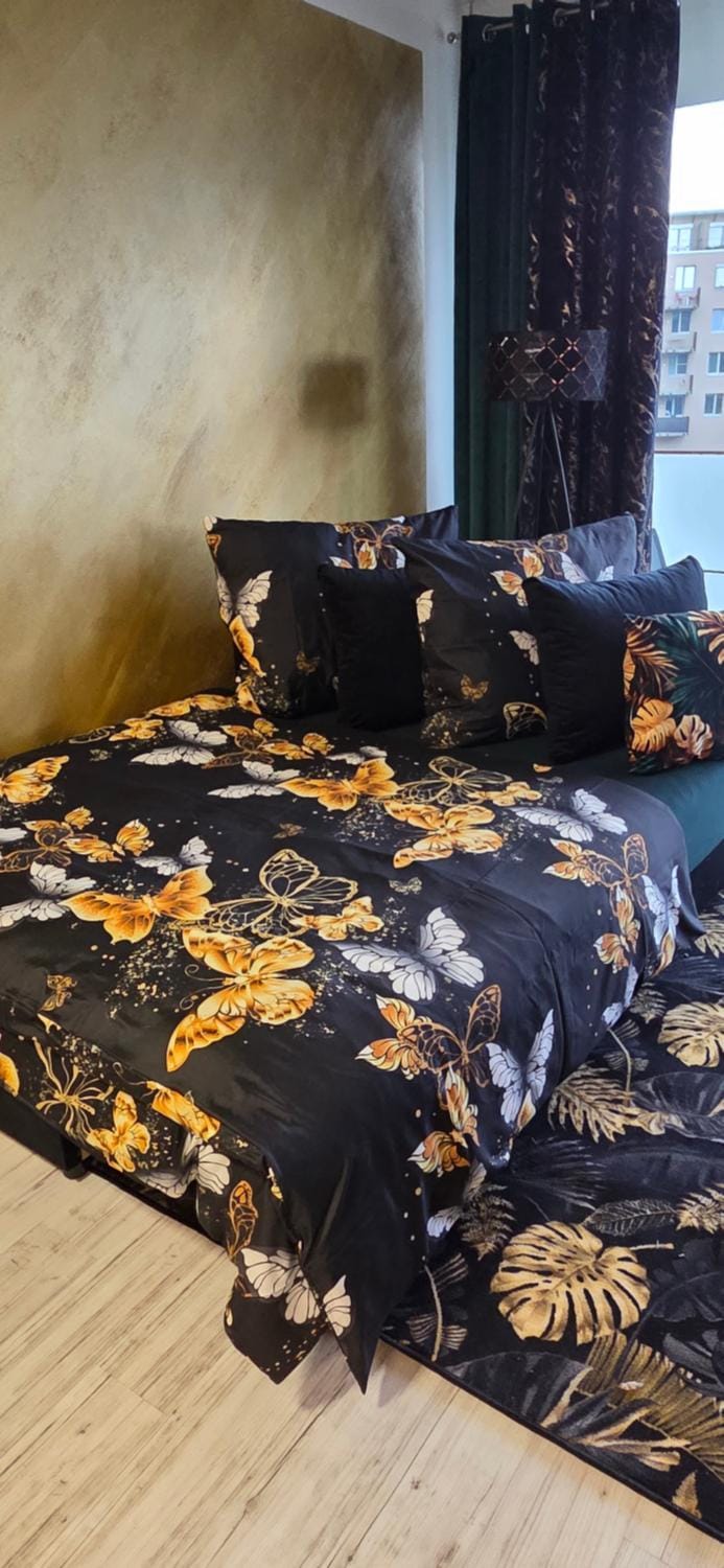 Bed, Living room